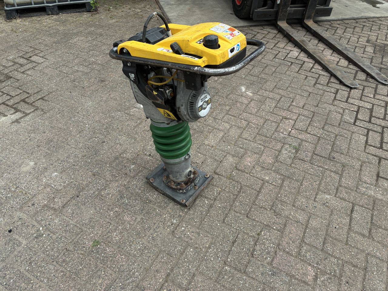 Wacker stamper WM80