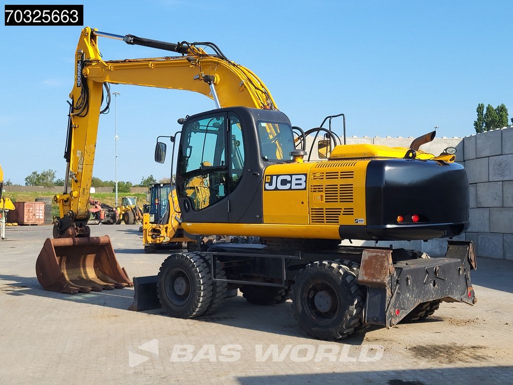 JCB JS200 W