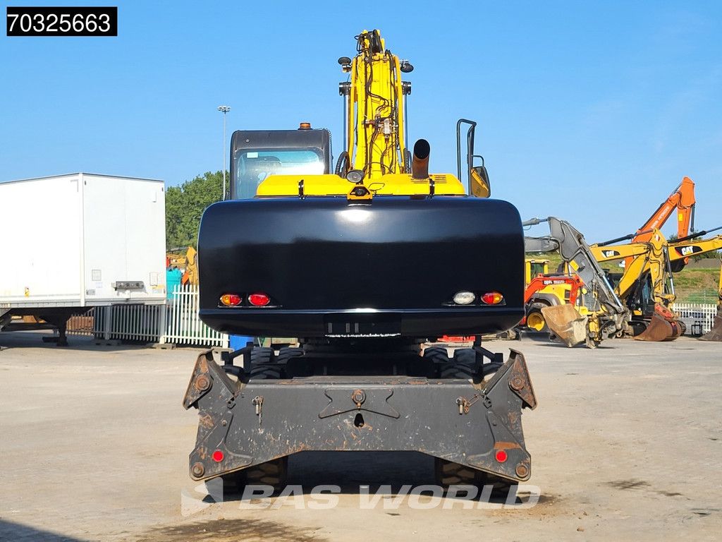 JCB JS200 W