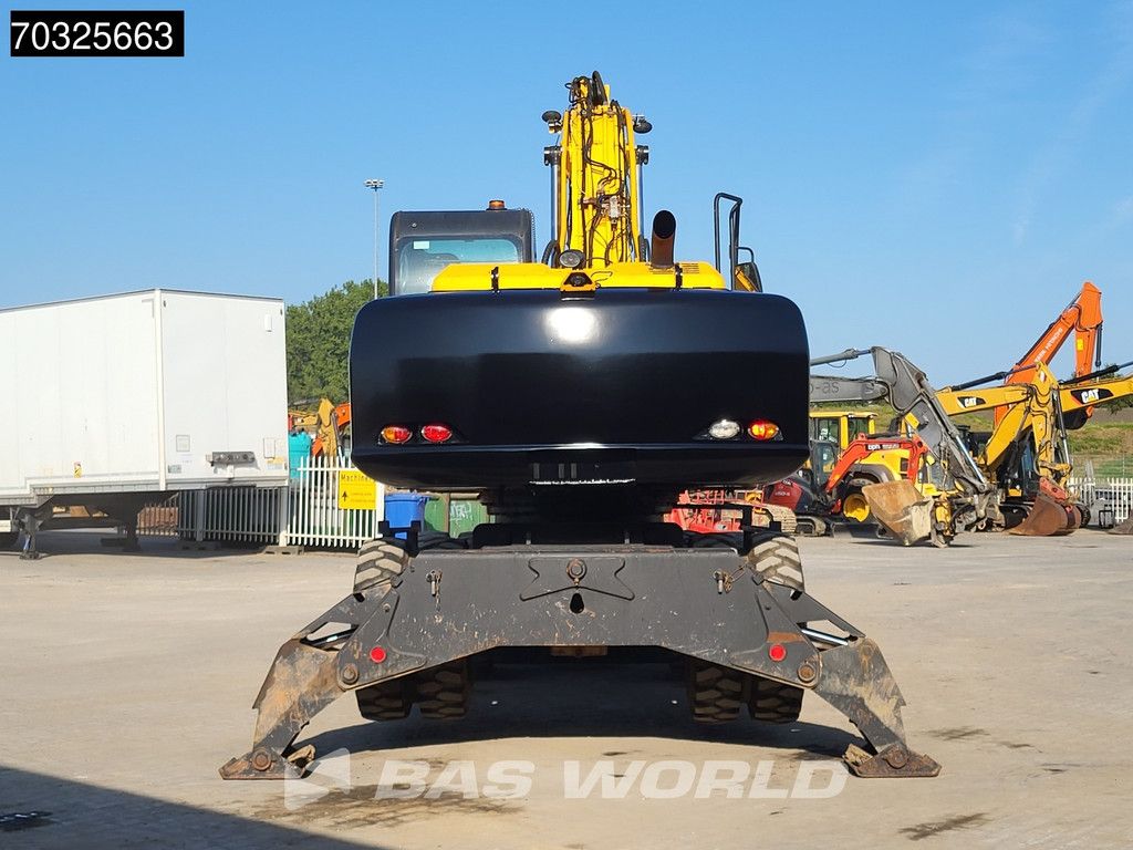 JCB JS200 W