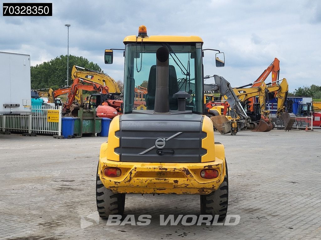 Volvo L30 G