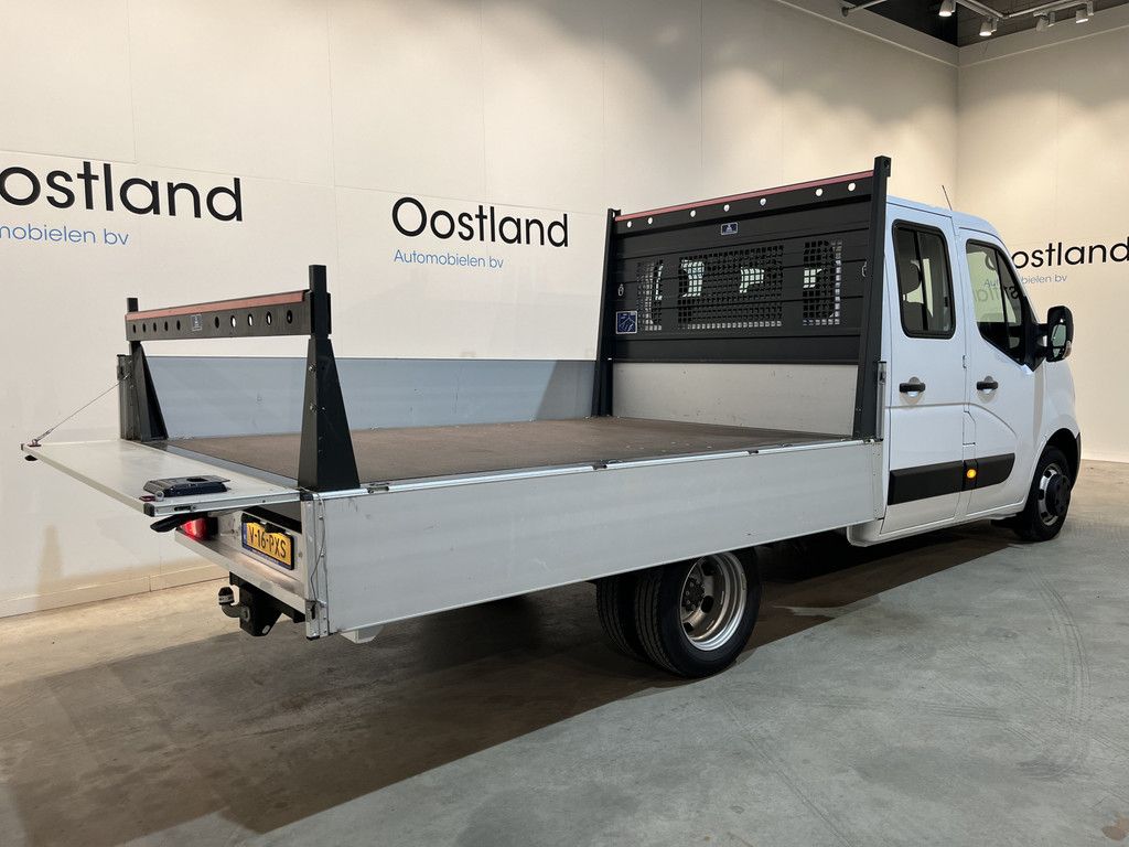 Renault Master (Nissan Interstar) 2.3 L3 145 PK / Open Laadbak / Dubbel Cabine 7 Pers. / Trekhaak 3500 KG / Airco / Cruise Control / CarPlay / Dubbel Lucht / 21.500 KM !!