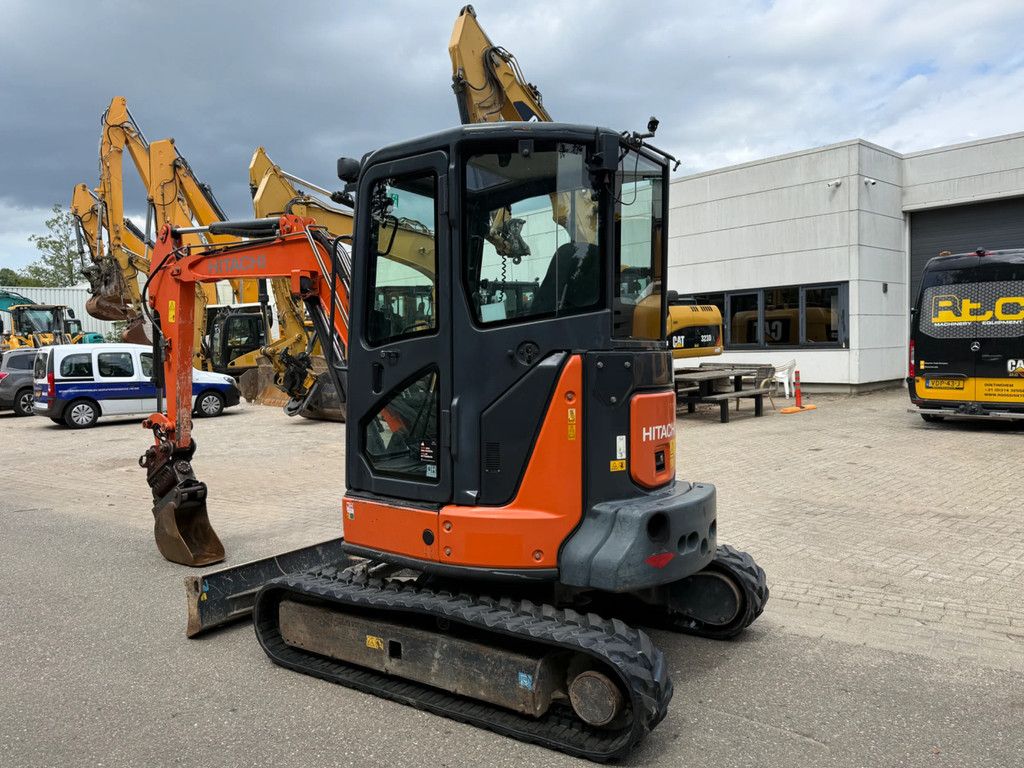 Hitachi ZX38 ZX38U