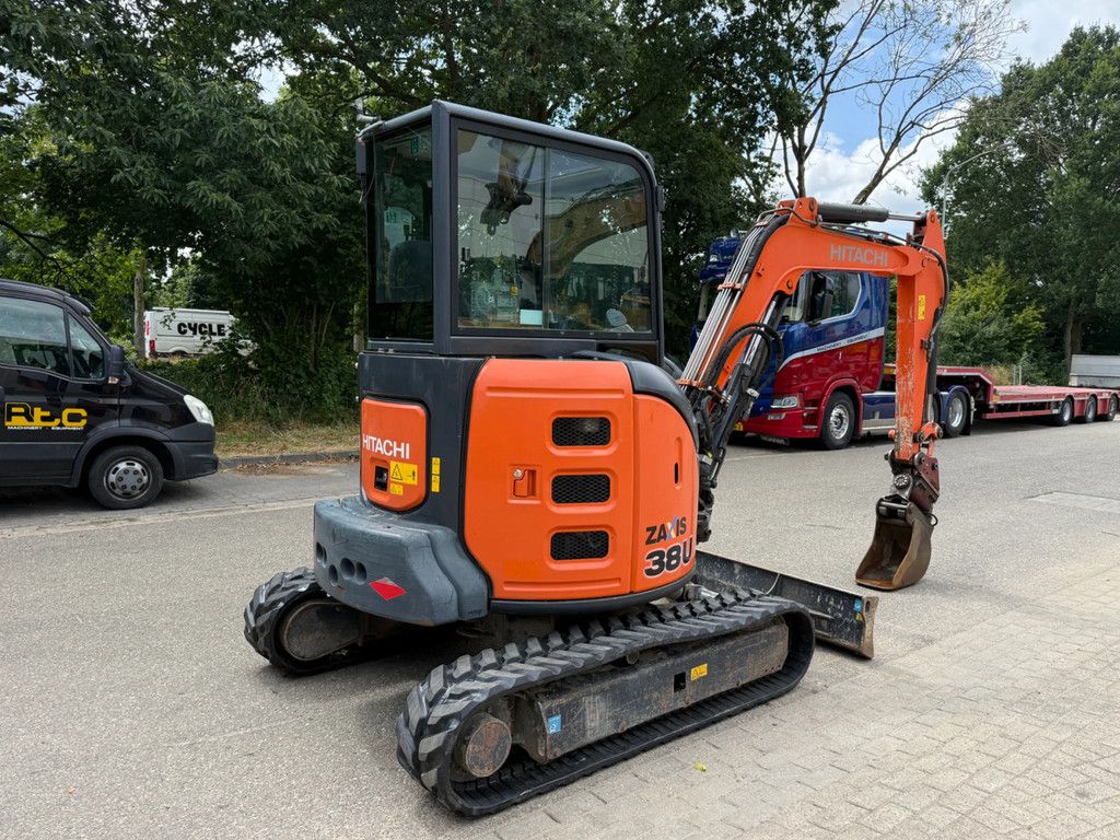Hitachi ZX38 ZX38U