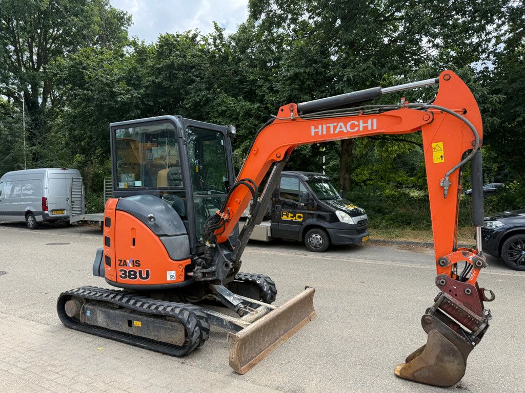 Hitachi ZX38 ZX38U