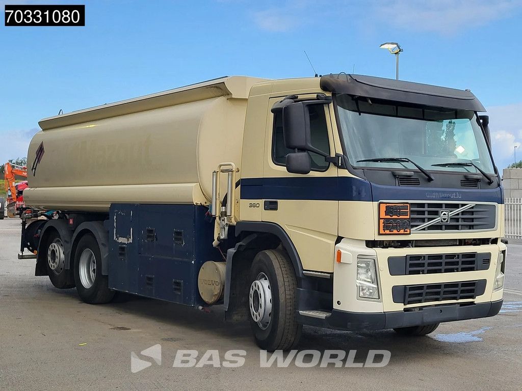 Volvo FM 360 6X2 Esterer Fuel tanker 20.180 liter 5 compartments Lift+steering axle VEB+ Euro 4