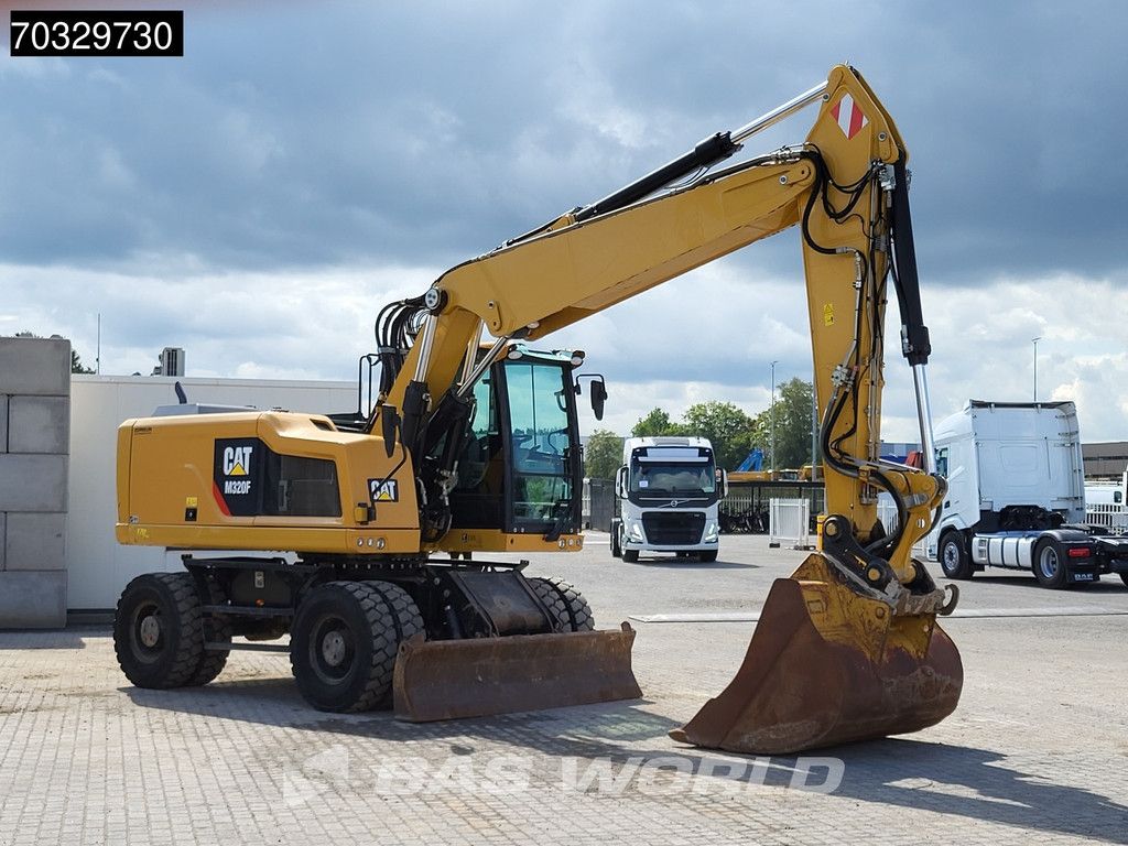 Caterpillar M320 F