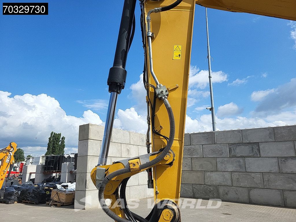 Caterpillar M320 F