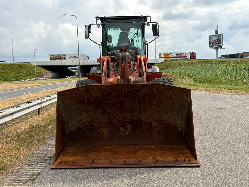 Hitachi ZW180-5B