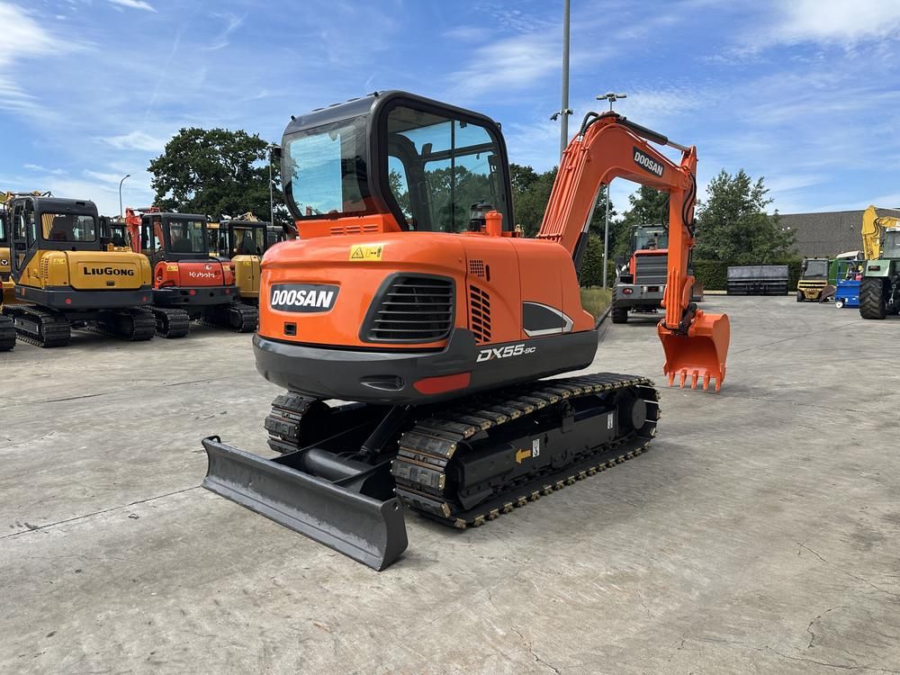 2018 Doosan DX55-9C Mid-Size Excavator