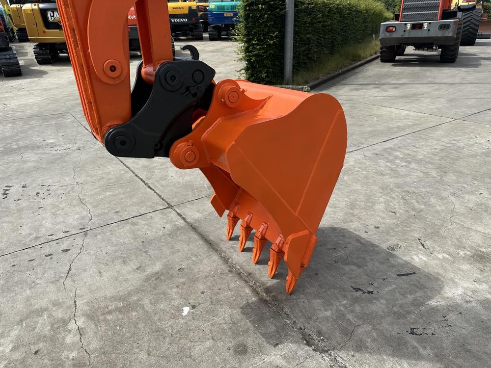 2018 Doosan DX55-9C Mid-Size Excavator
