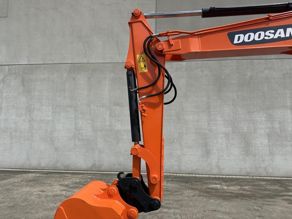 2018 Doosan DX55-9C Mid-Size Excavator