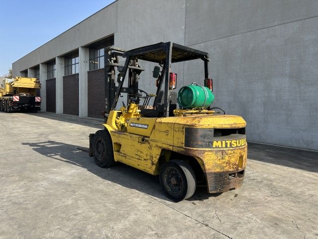 1989 Mitsubishi FG40 Forklift