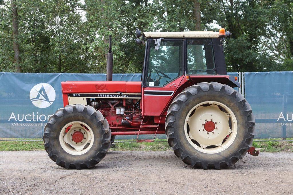 Tractor International Harvester 955 AF Diesel 90pk (Marge)
