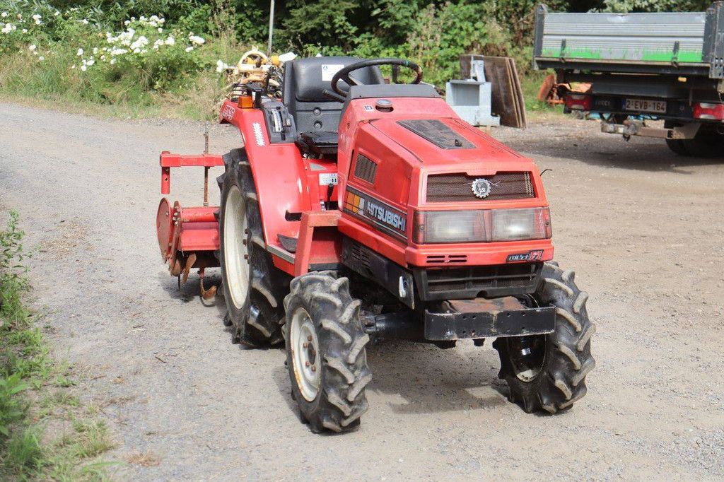 Minitractor Mitsubishi MT16 Diesel 15.8pk met grondfrees