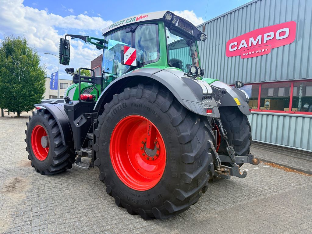 Fendt 828 S4 Vario Profi Plus