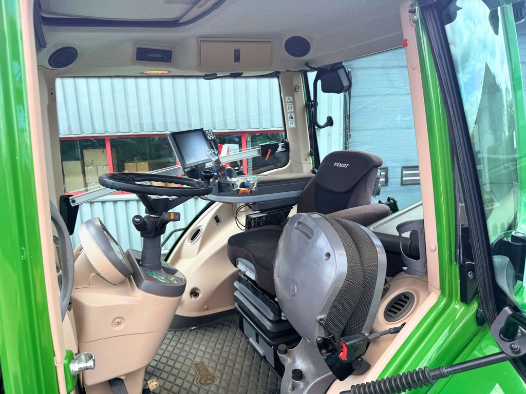 Fendt 828 S4 Vario Profi Plus