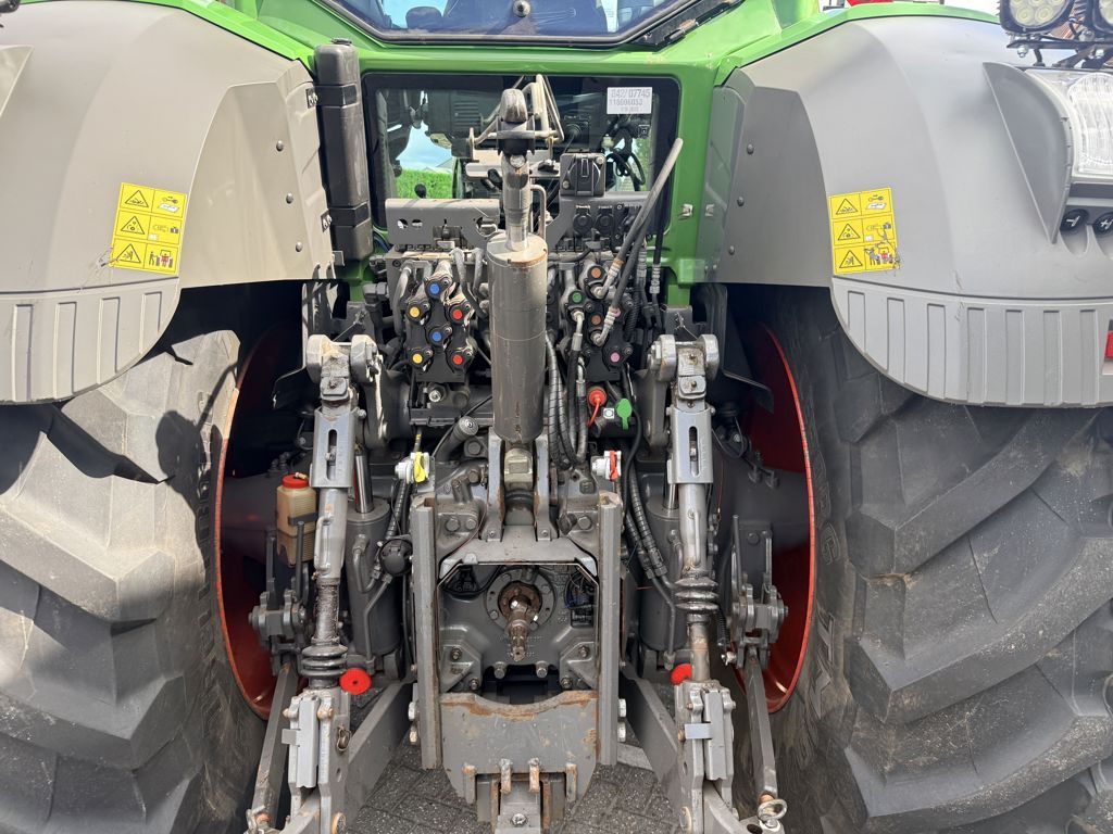 Fendt 828 S4 Vario Profi Plus