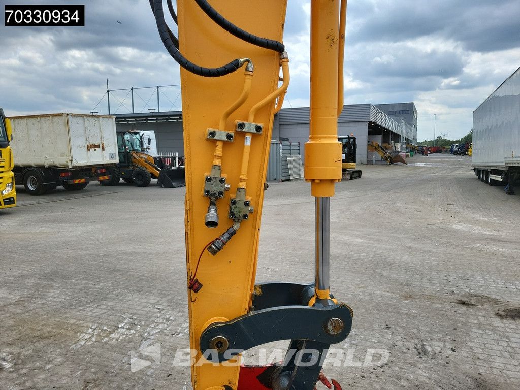 Hyundai R80 CR-9A
