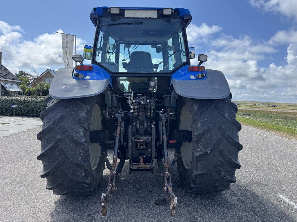 New Holland TM 190