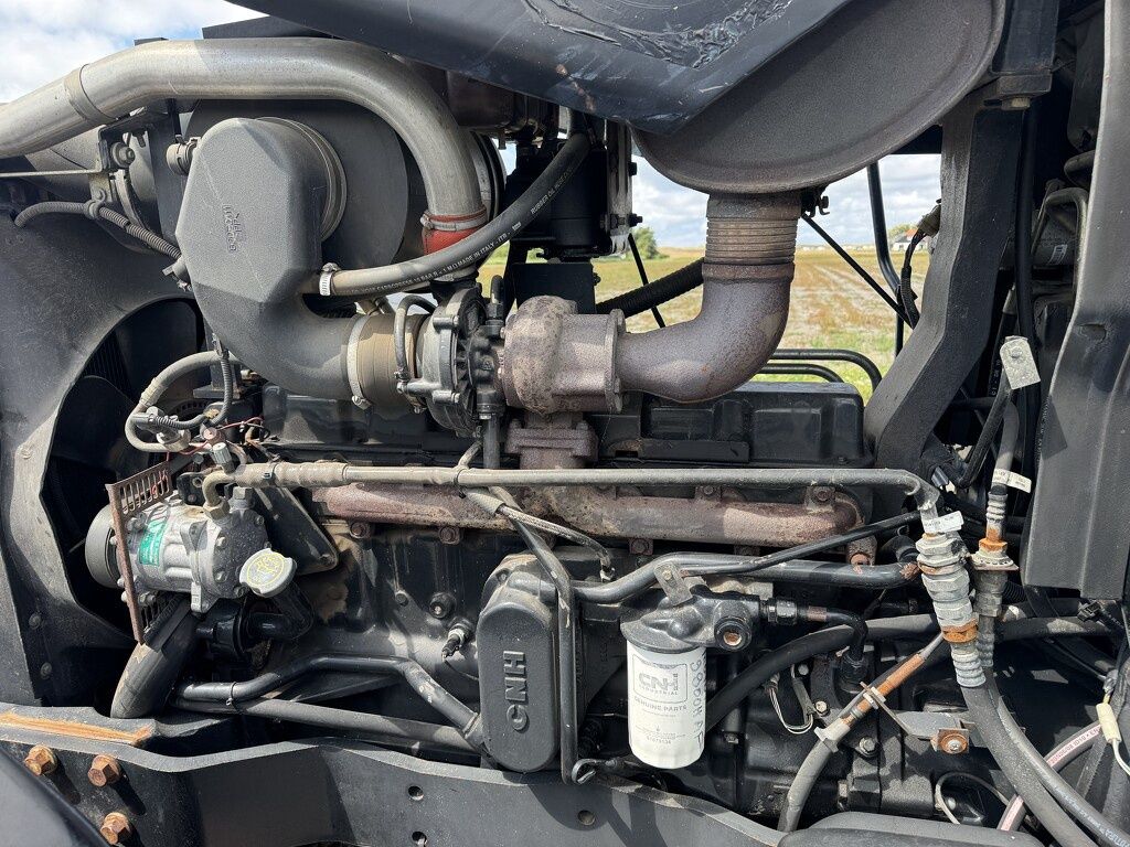 New Holland TM 190