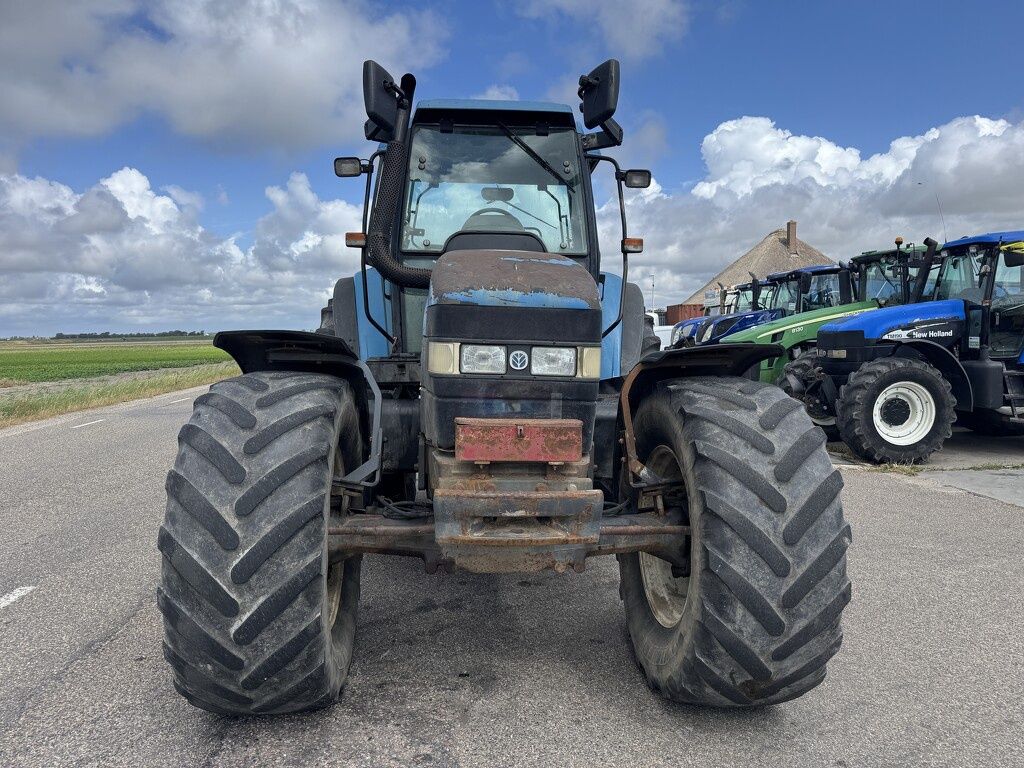 New Holland TM 165