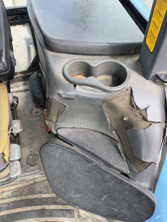 New Holland TM 165