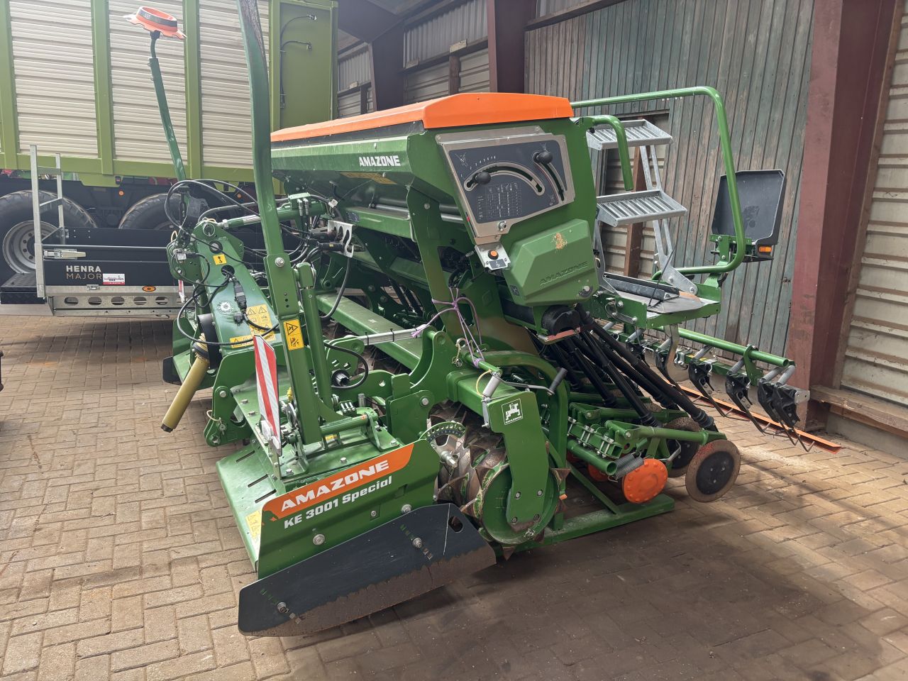Amazone zaaicombinatie cataya slechts 225 ha gedaan!