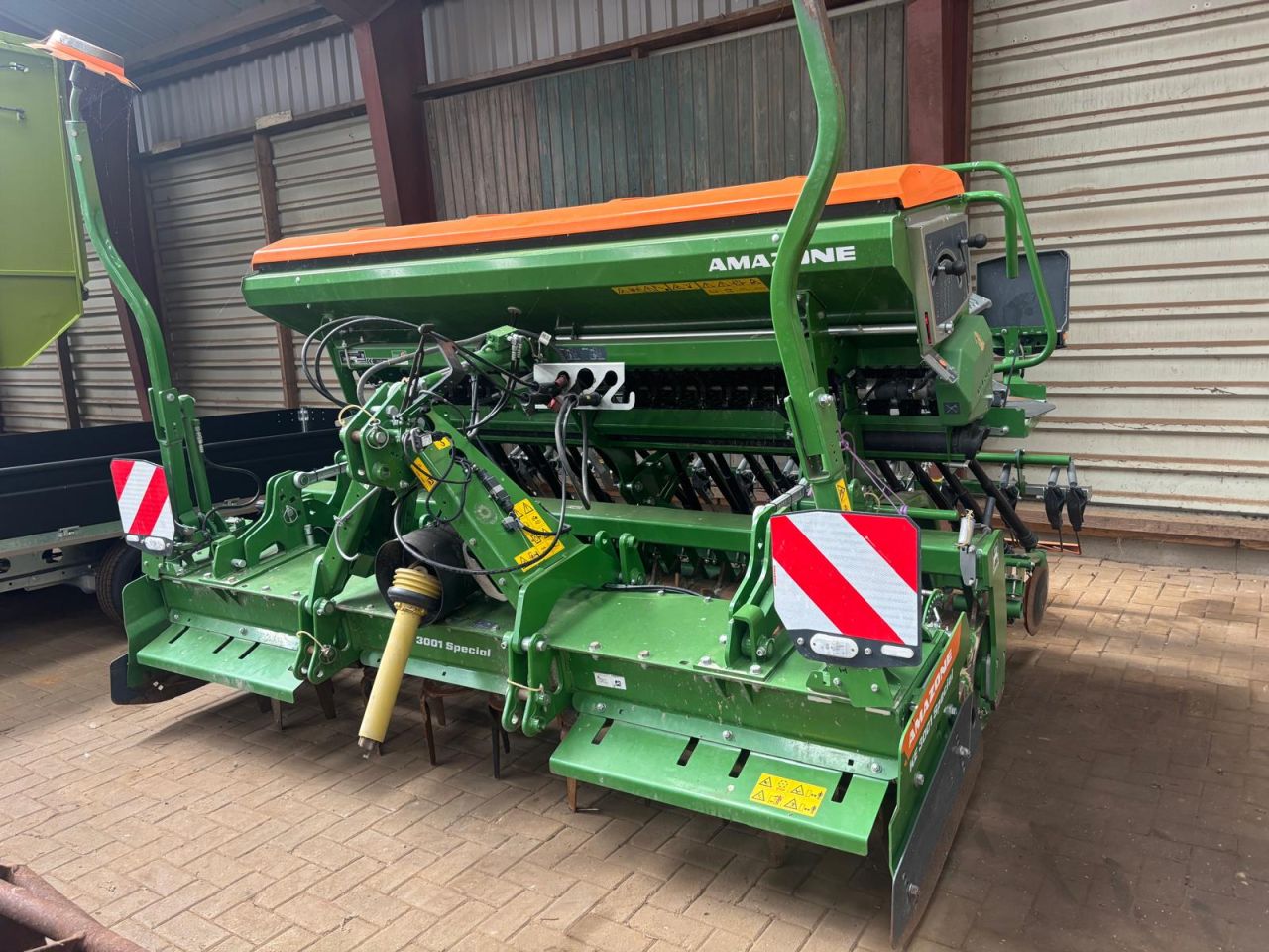 Amazone zaaicombinatie cataya slechts 225 ha gedaan!