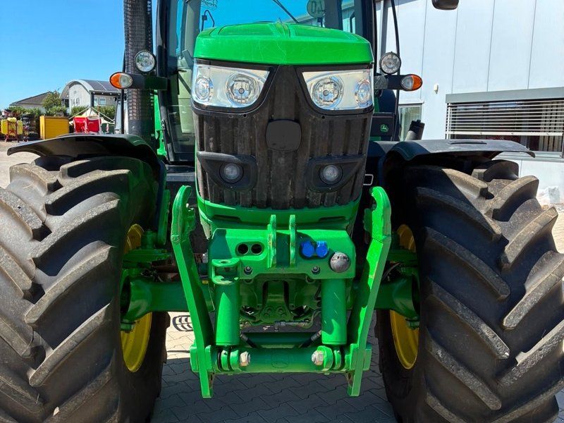 John Deere 6150R
