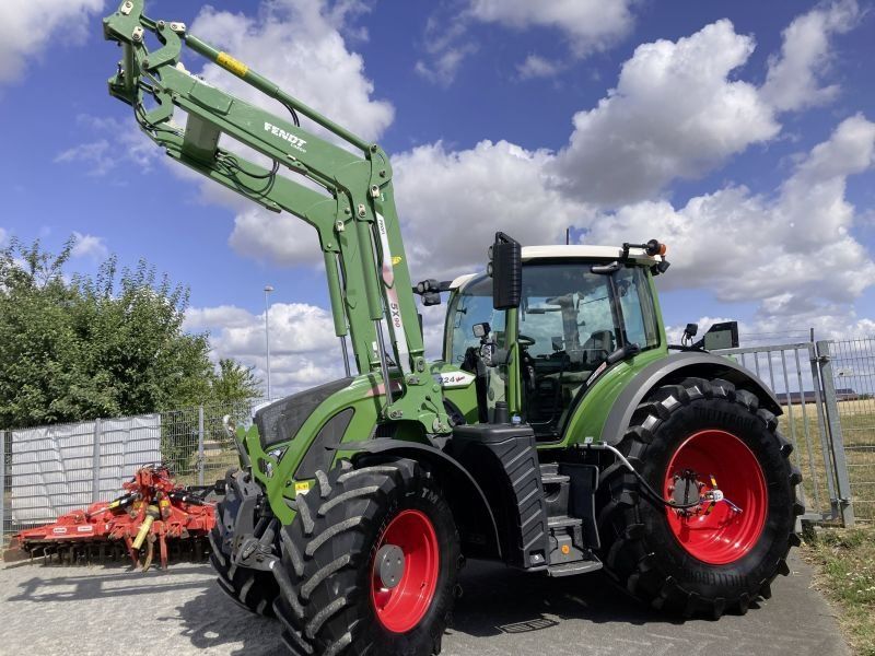Fendt 724 VARIO S4 PROFI PLUS