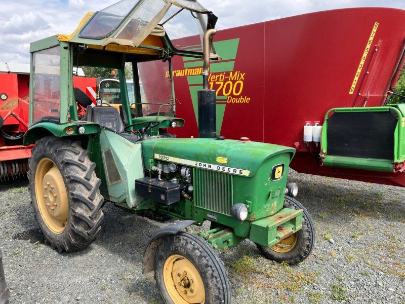 John Deere 1020