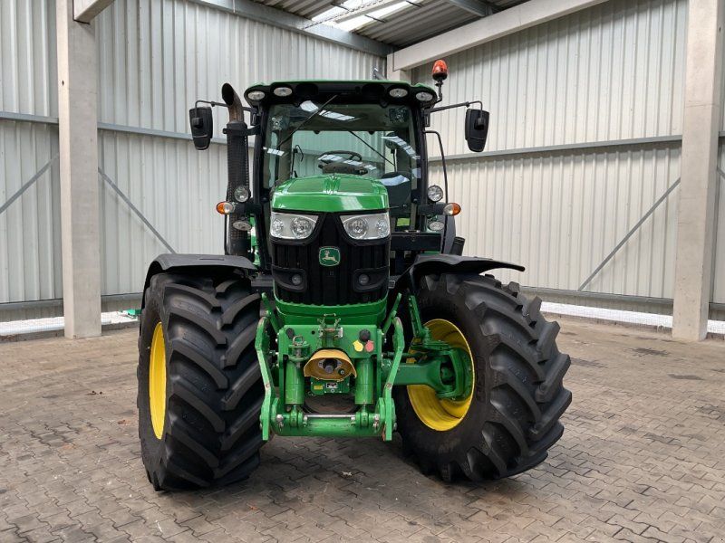John Deere 6150 R