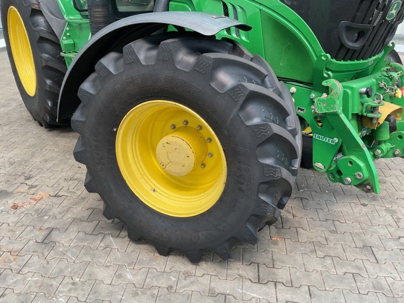 John Deere 6150 R