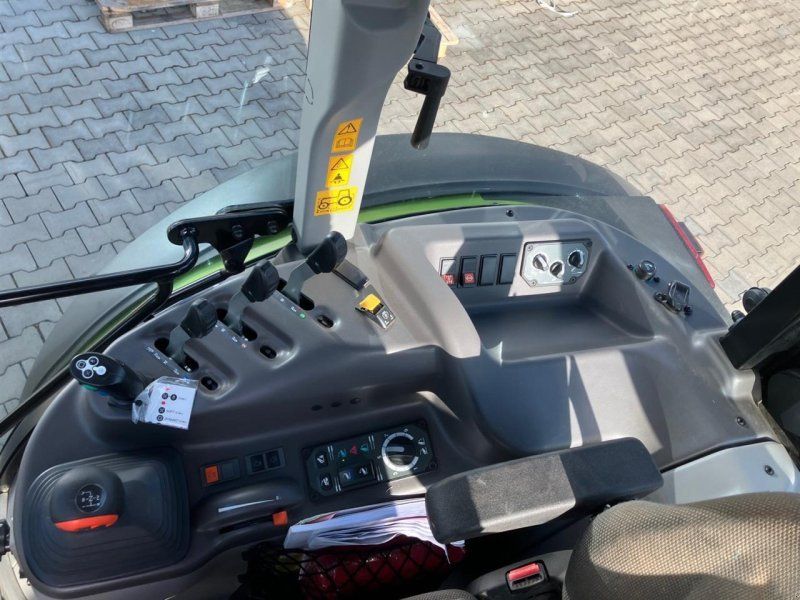 Claas AXOS 240 Advanced