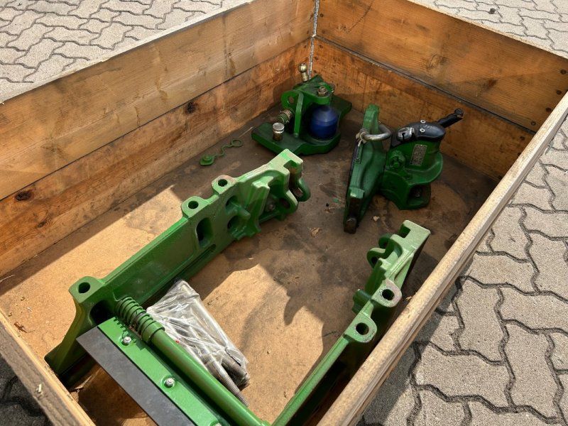 John Deere 3-in-1 Anhängebock 390 mm K80 & automatische AHK