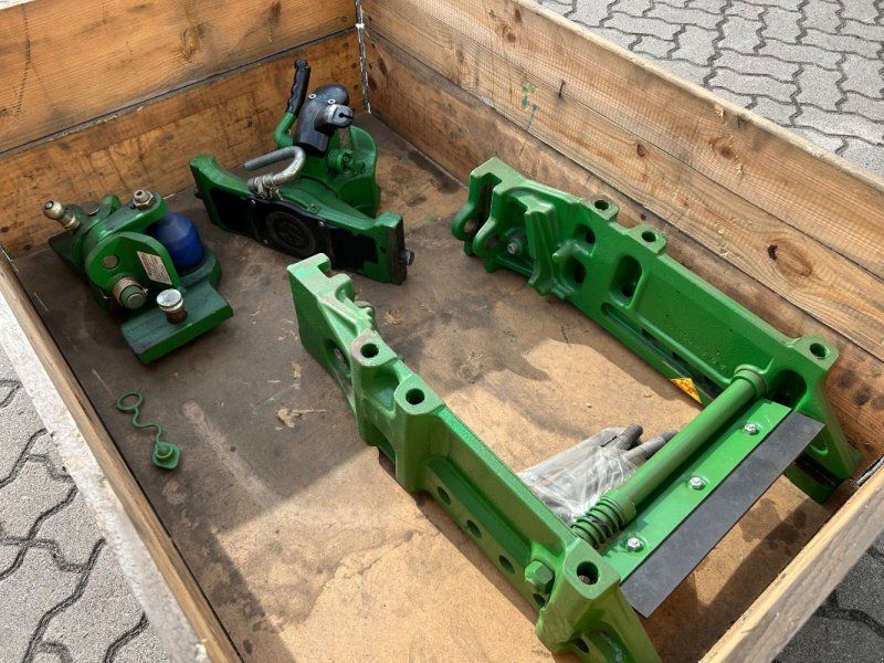 John Deere 3-in-1 Anhängebock 390 mm K80 & automatische AHK