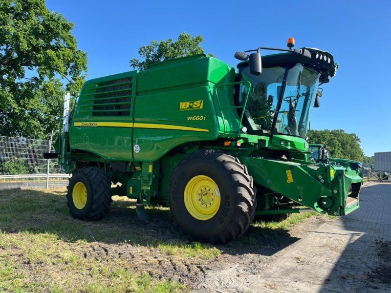 John Deere W660