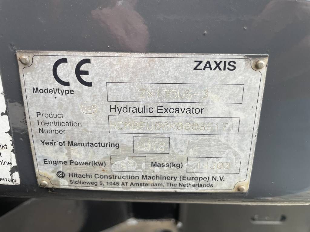 Hitachi ZX135 US-3