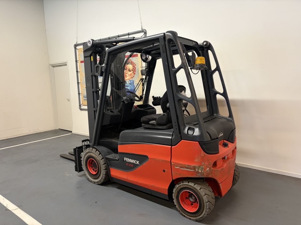 Linde E25-01-387