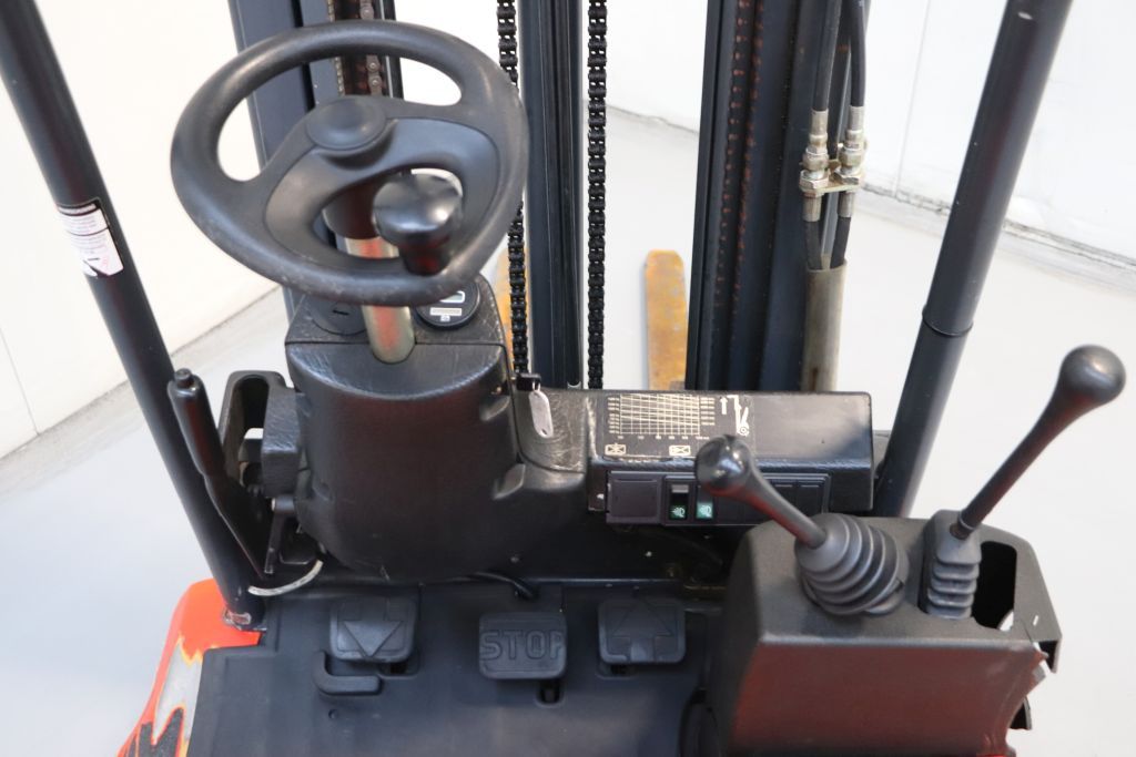 Linde E16Z-02