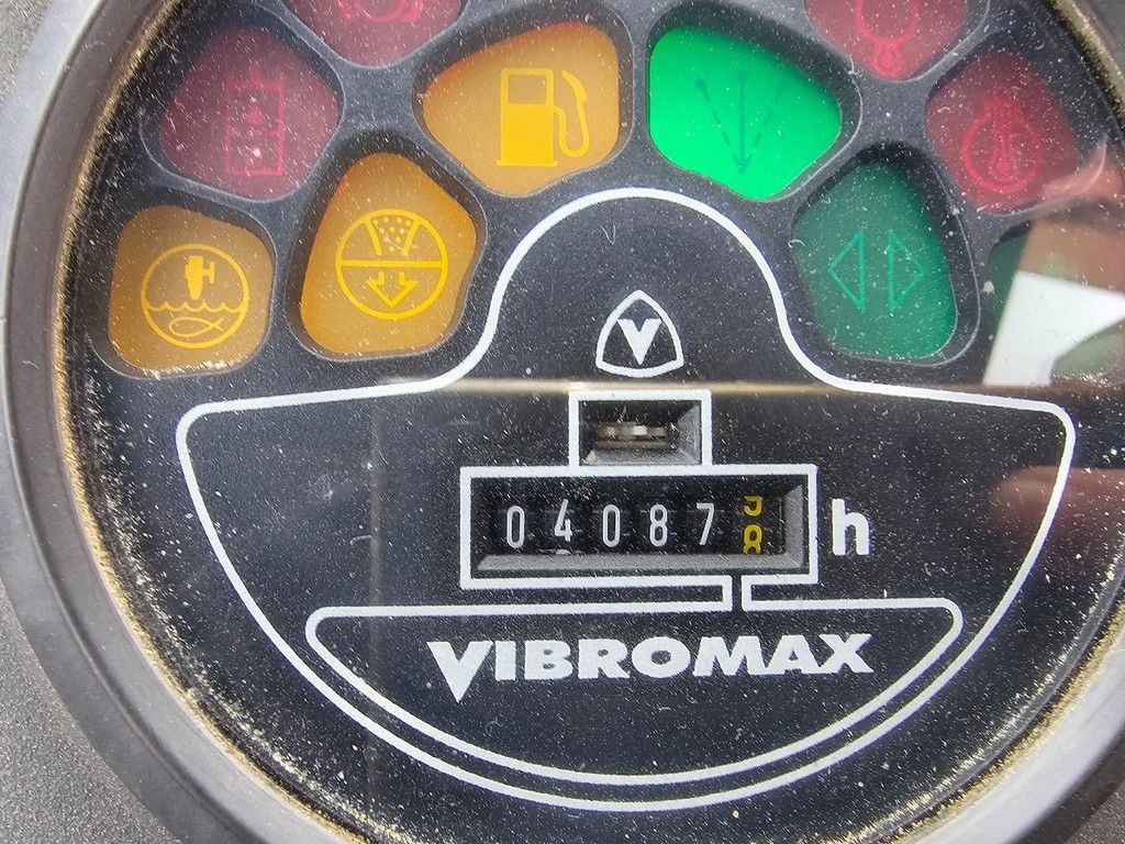 JCB Vibromax VM75D WE1629