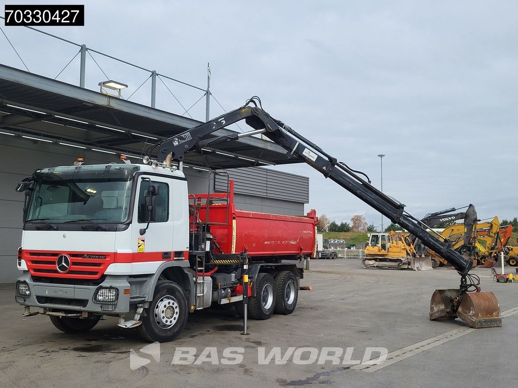 Mercedes Actros 3341 6X4 HIAB 144 B-3 HIDUO Kran Crane 10m3 3-way tipper Steel suspension Euro 5