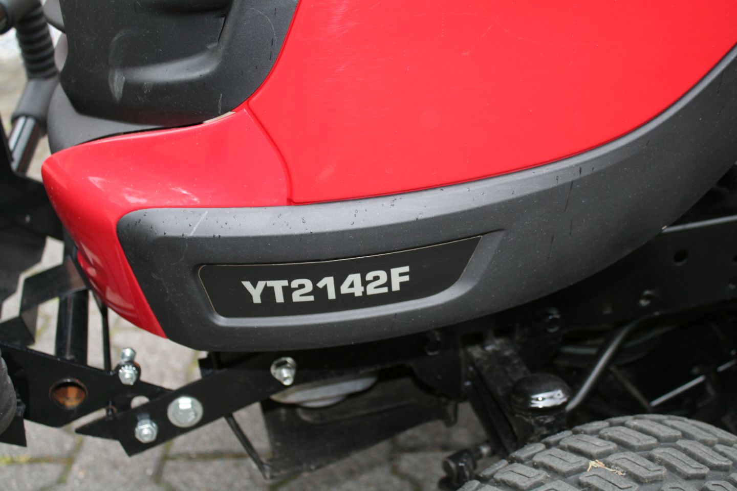 Redmax – Like New Condition