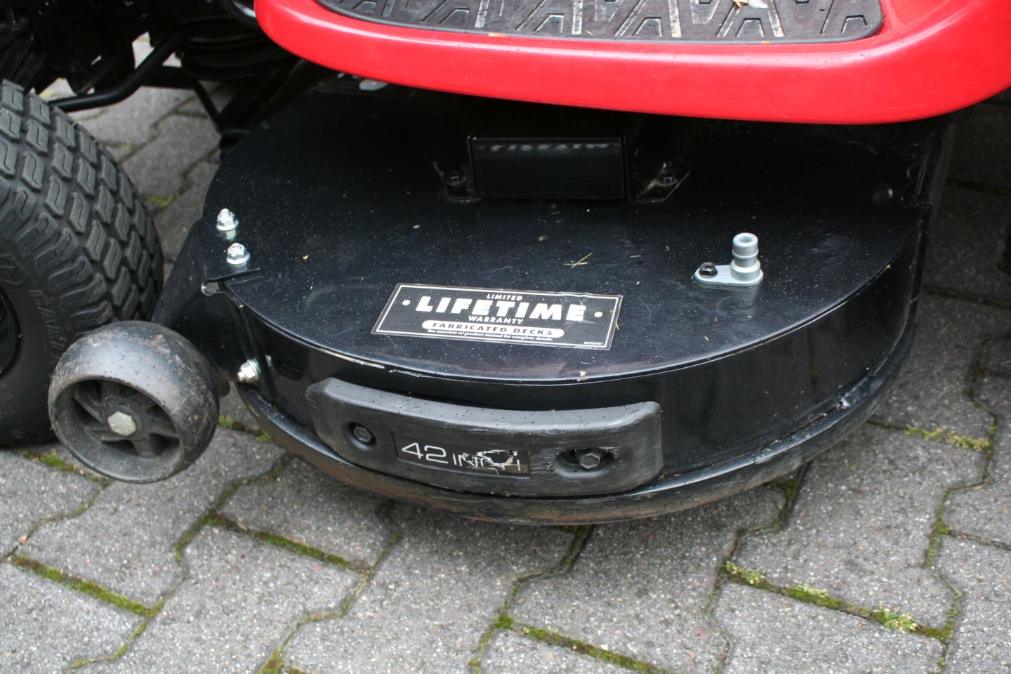 Redmax – Like New Condition