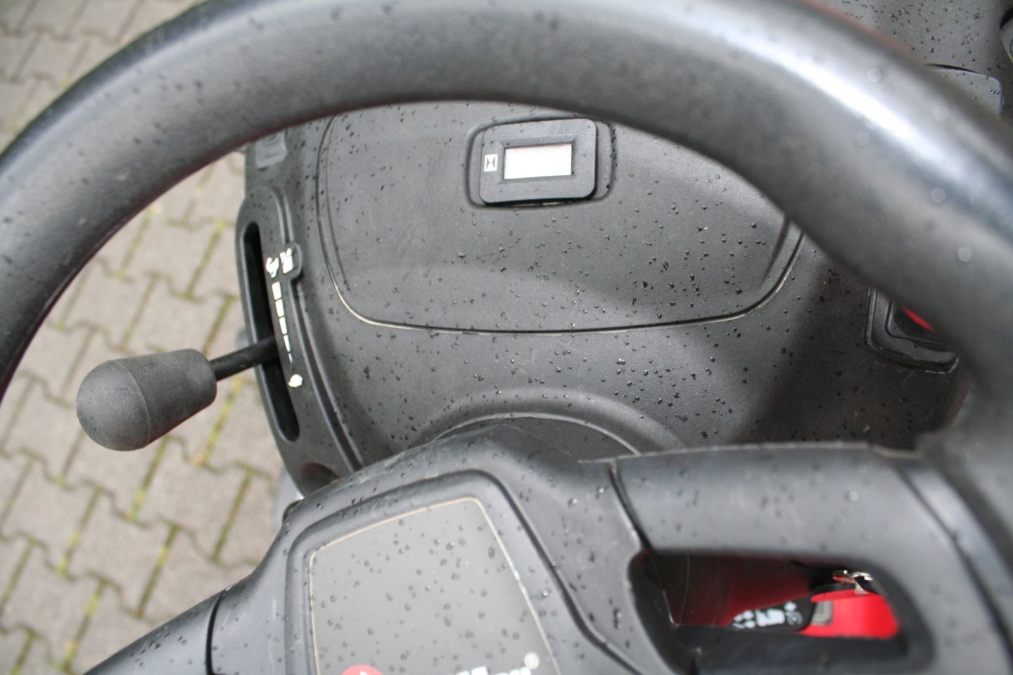 Redmax – Like New Condition