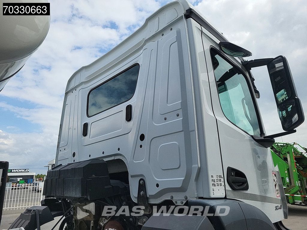 Mercedes Arocs 3240 8X4 9m3 Schwing Stetter mixer Steel suspension Automatic Euro 6