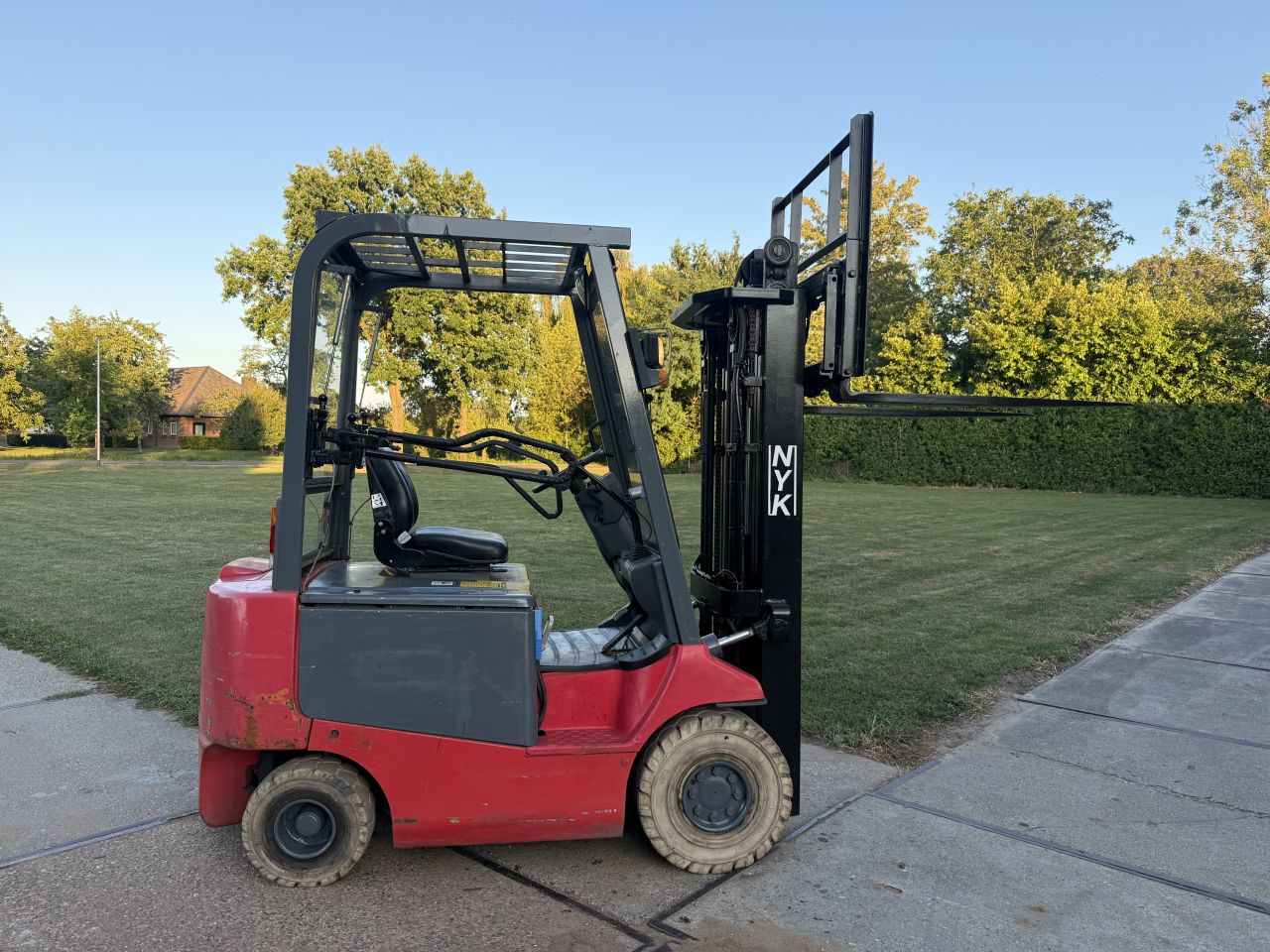 Nyk 2500KG elektrisch 470cm freelift Sideshift 2200uur BJ2010