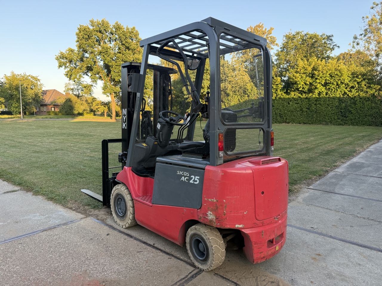 Nyk 2500KG elektrisch 470cm freelift Sideshift 2200uur BJ2010