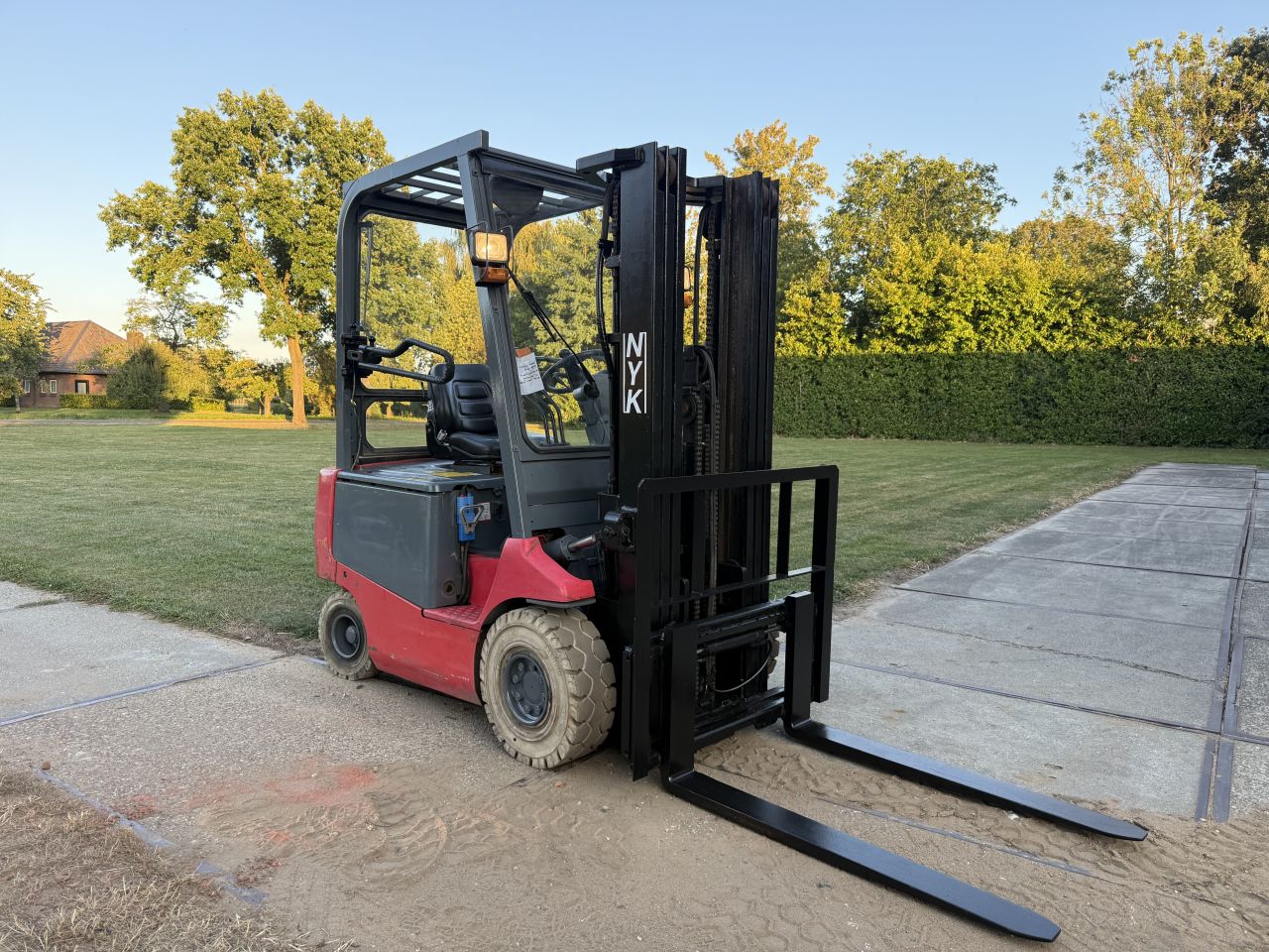Nyk 2500KG elektrisch 470cm freelift Sideshift 2200uur BJ2010